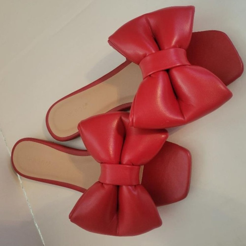 BAMBOO Red Bow Slide Sandals